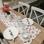 V&m Luxury Pag Town