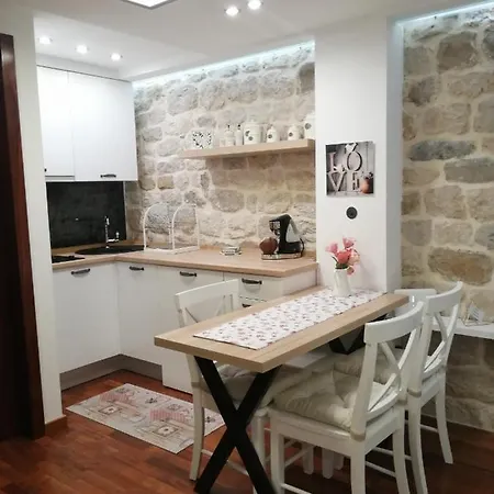 V&m Luxury Apartament *