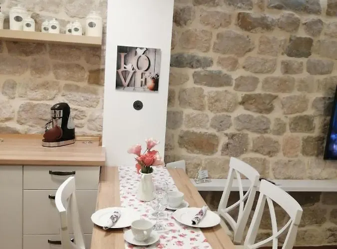 V&m Luxury * Pag Town